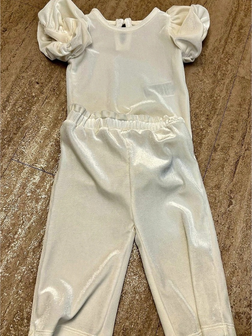 Gap Kids White Ruffle Sleeve Set Like New